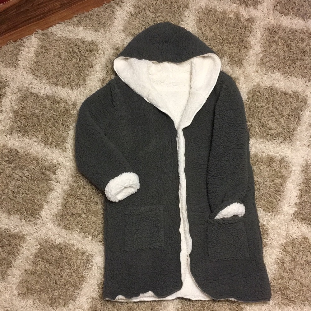 Fluffy reversible jacket